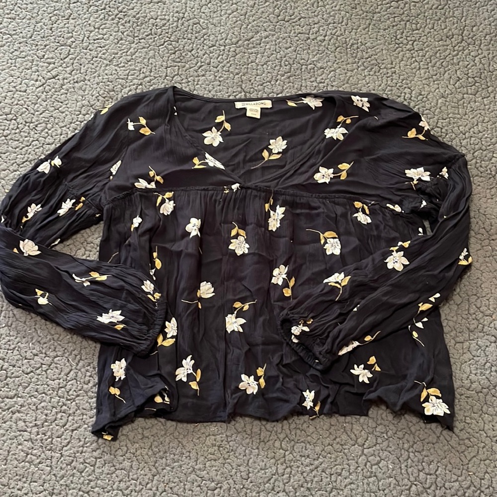 Flowy summer blouse